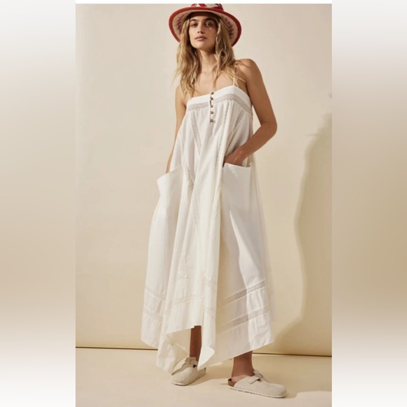 Free People Dresses & Skirts - Free People Siesta Maxi Dress Size XS. White Maxi Dress with Straps